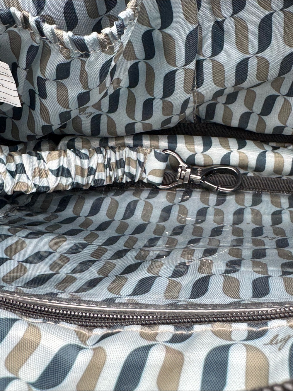 Lug Carousel XL Diamond Quilted Multi-Pocket Functional Crossbody Bag - Picture 11 of 16
